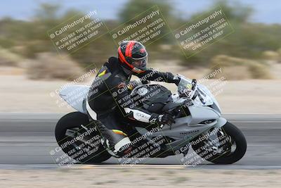 media/Nov-15-2025-Race Pace (Sat) [[8de605a2d8]]/Verified Riders/Turn 8 Inside (935am)/